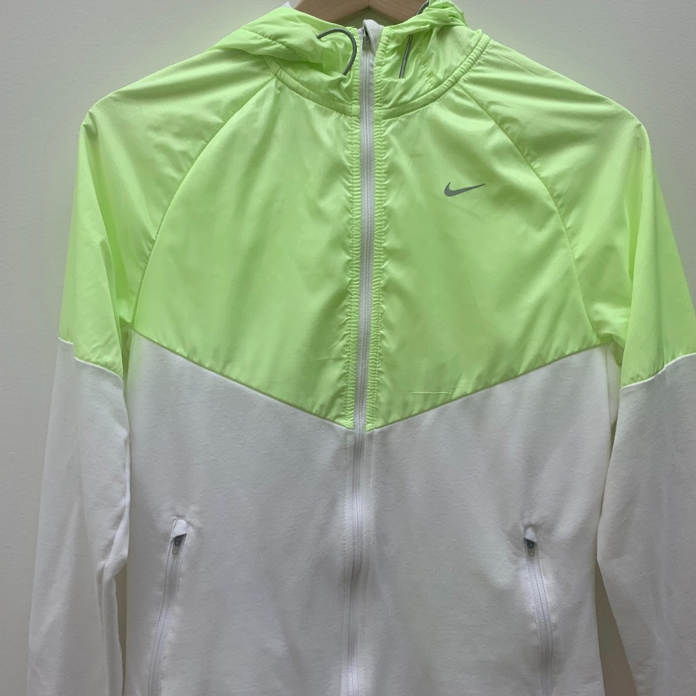 Nike | Dri-Fit WindbreakerJacket - Picture 5 of 7